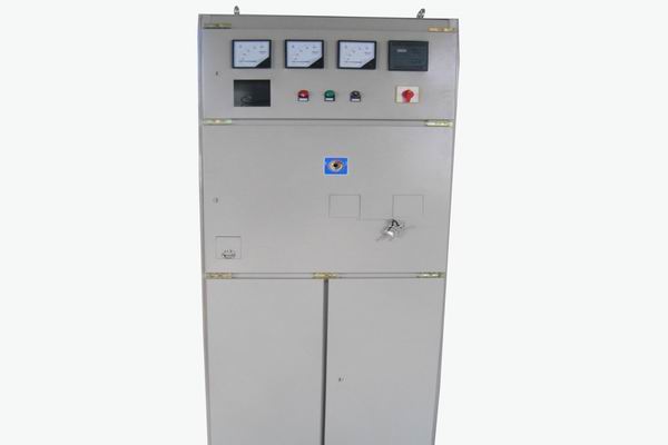 大丰镇控制柜-使用3683控制柜前进行这些检查